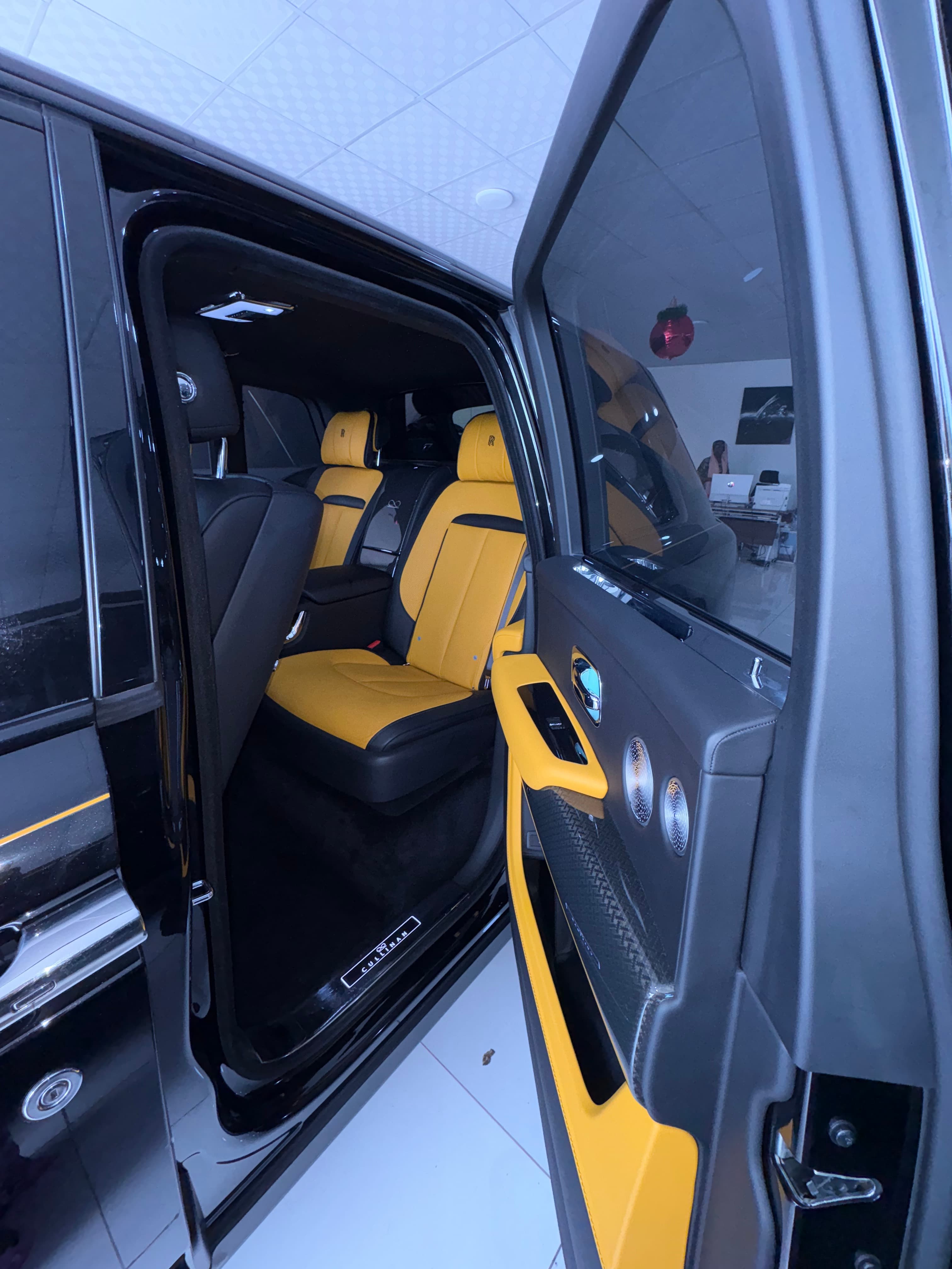 2023 ROYCE ROLLS CULLINAN SUV — photo 3